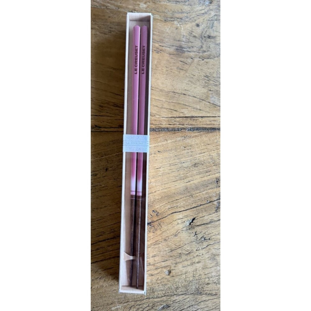 Le Creuset Square Chopsticks 1 pair Natural Wood 23cm Rose Quartz Pink NEW